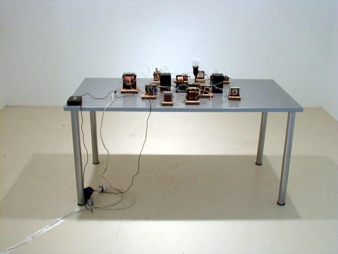 Yuri Leiderman - Les Noms des Electrons, 1995, galerie Michel Rein, 2000